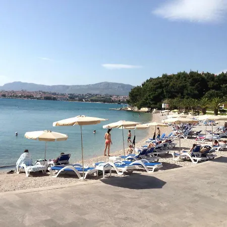 Zrnovnica * Split